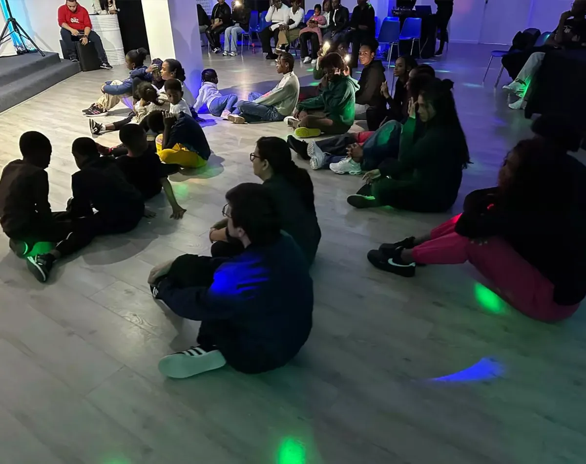 Sou Grato – França