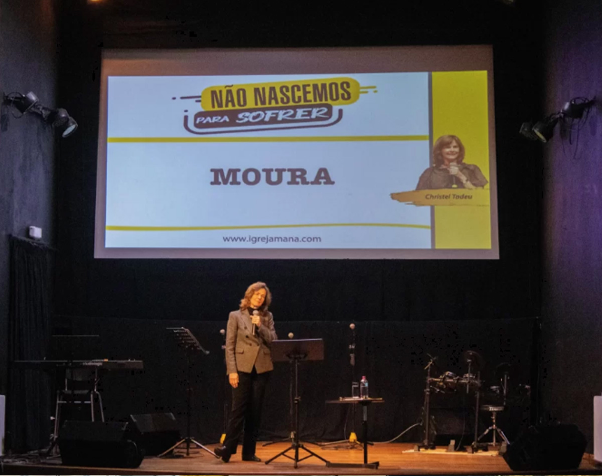 Não nascemos para sofrer – Moura