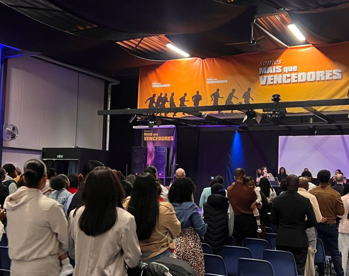 Campanha Para Deus Nada é Impossível – Holanda