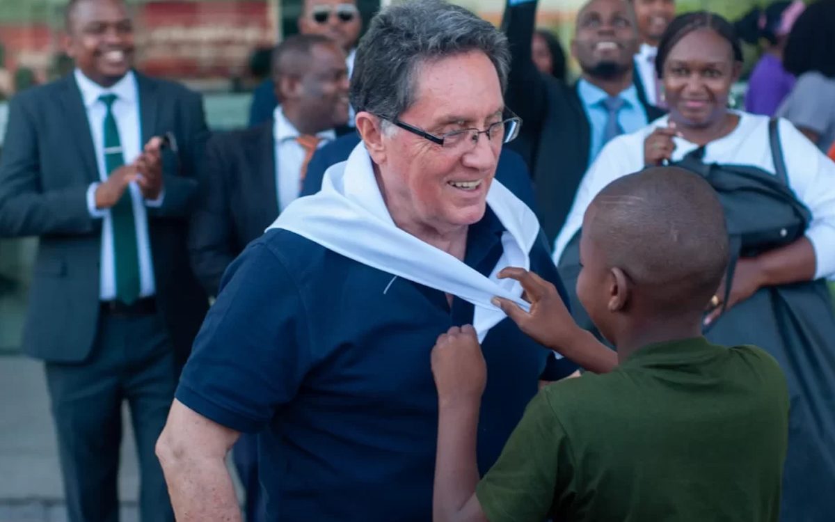 recepção -Moçambique