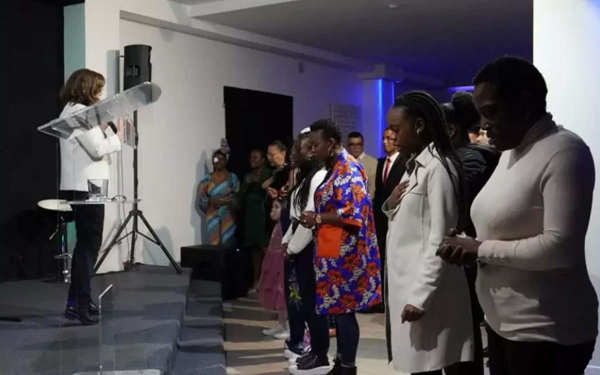 Não nascemos para sofrer – França