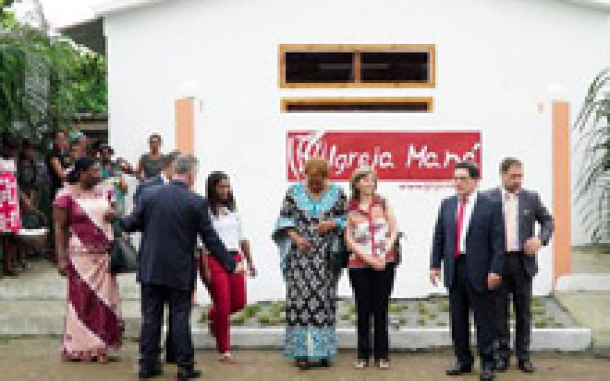 VIAGEM APOSTÓLICA – ÁFRICA DIA 12 (NOVA IGREJA)