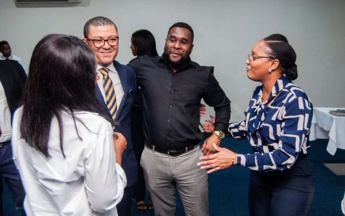 Clube Executivo – Alto-Maé