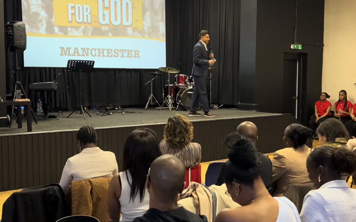 Campanha Para Deus Nada é Impossível – UK