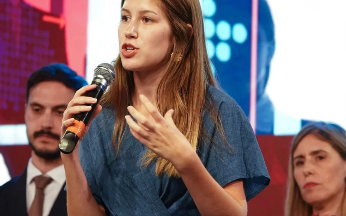 Reunião Homens de Negócio